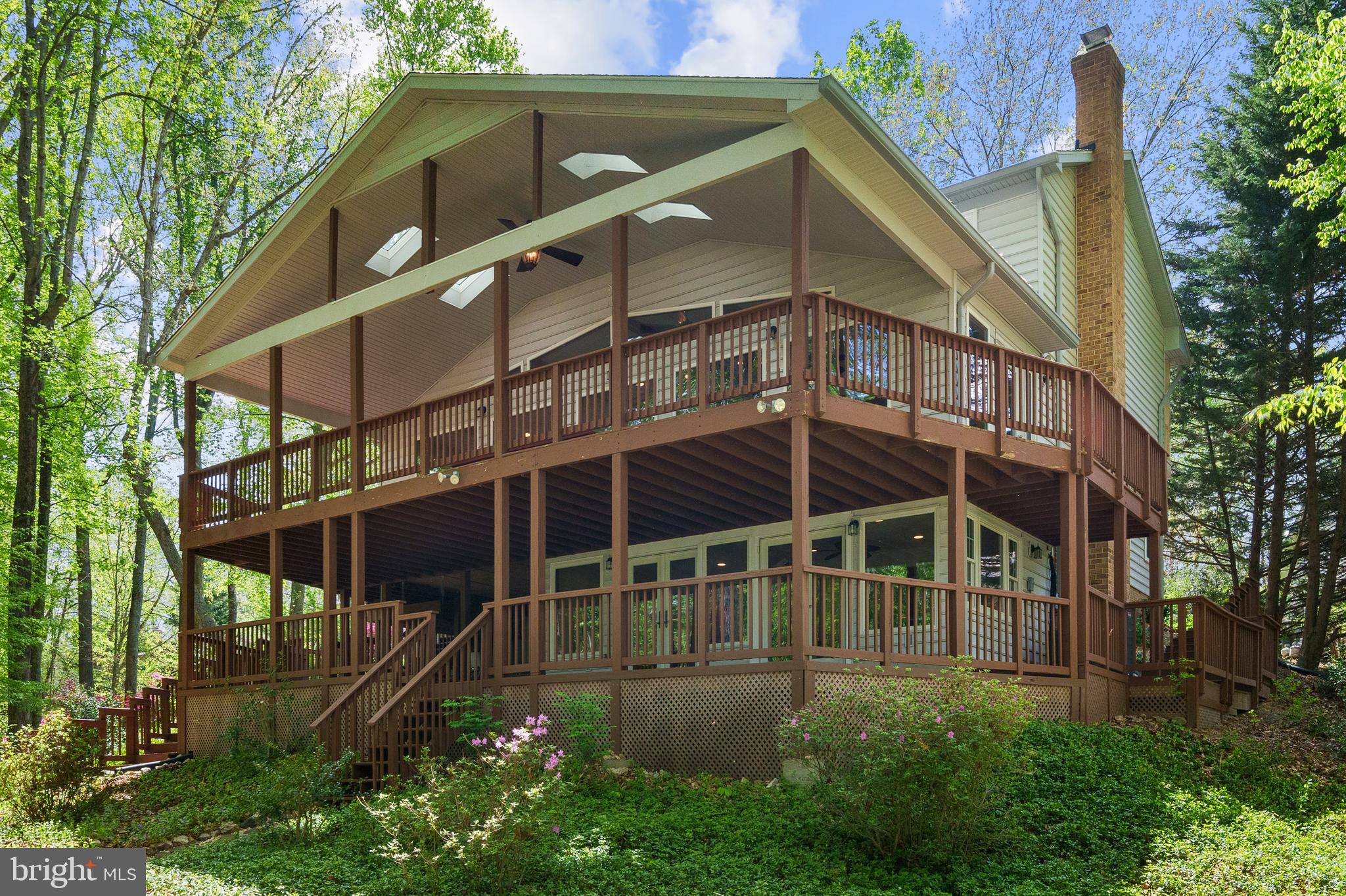 LAKE RIDGE - Residential