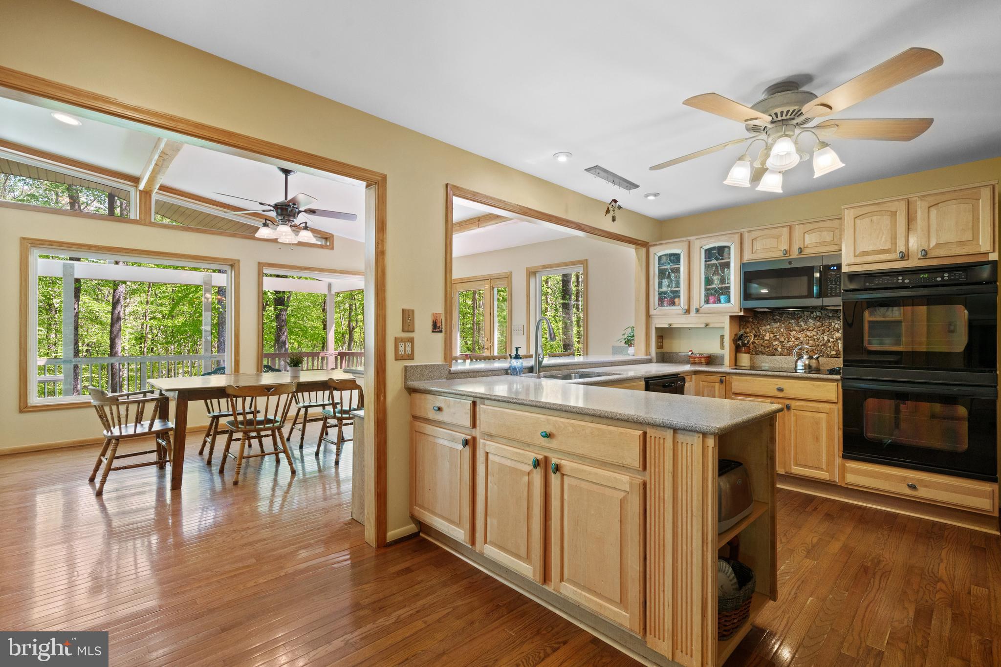 LAKE RIDGE - Residential