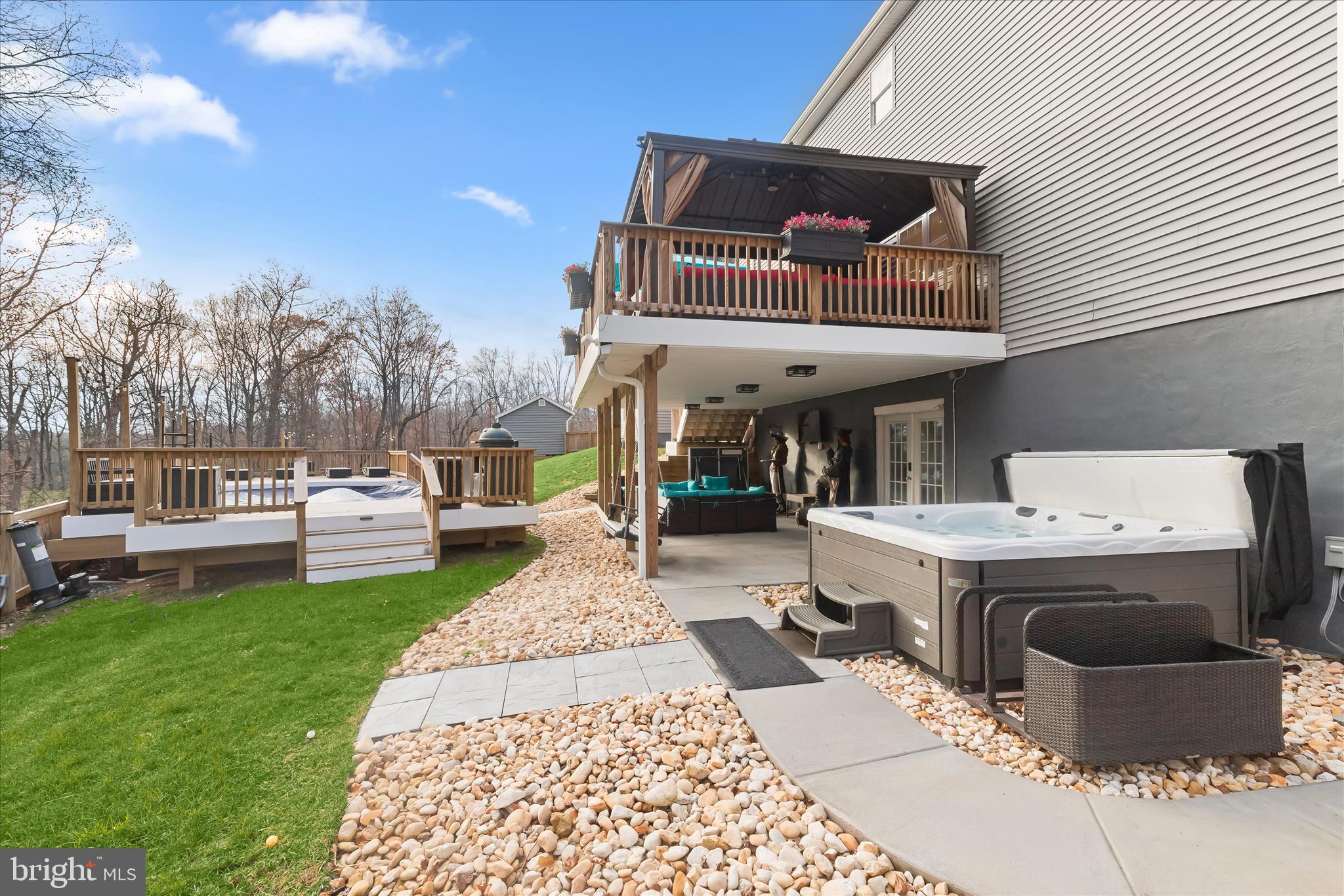 HIGHLAND - Residential