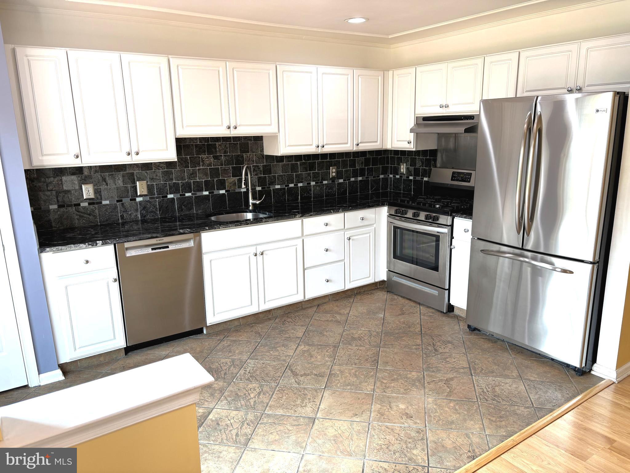 532 COACHWOOD COURT