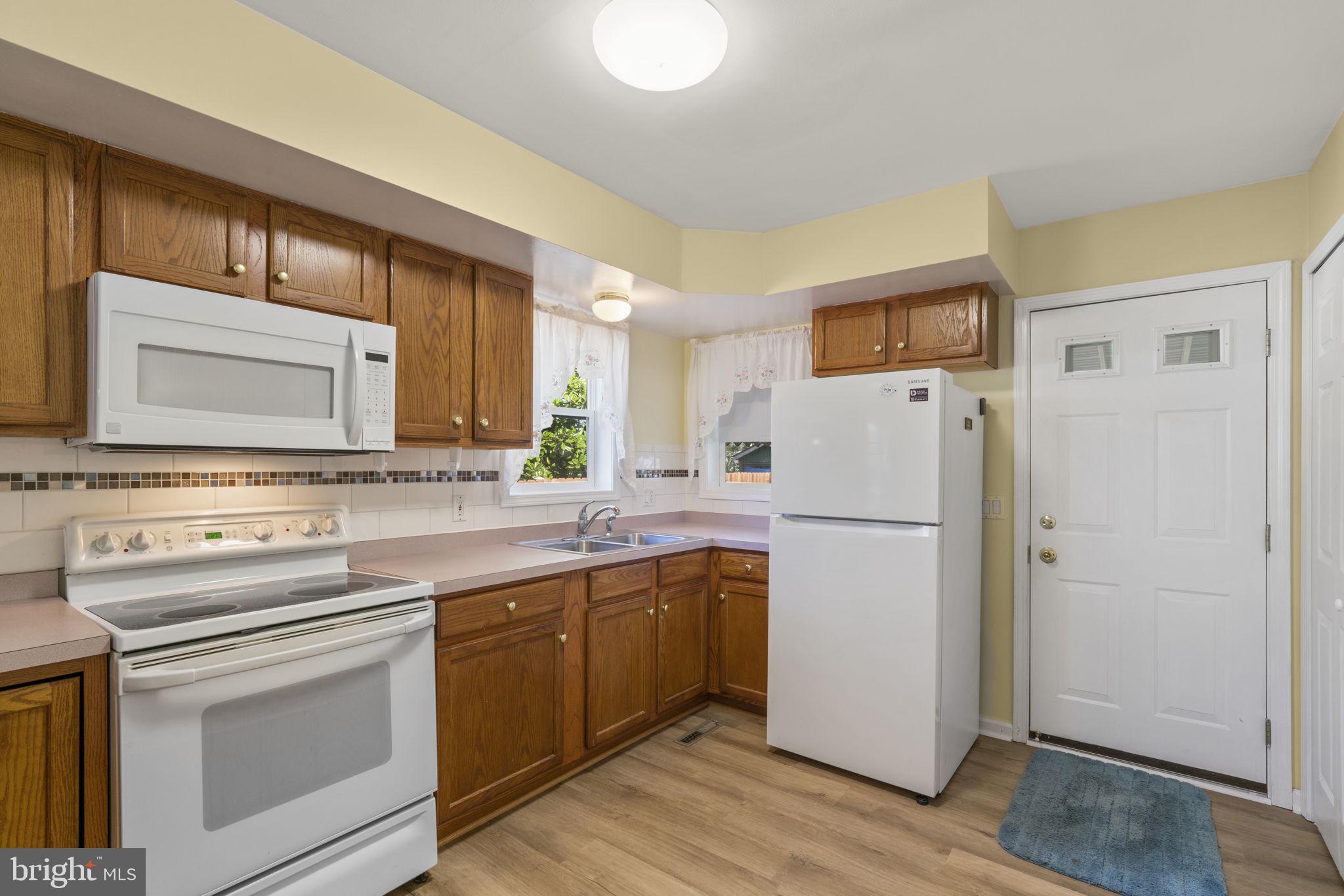 OAKLEIGH BEACH - Residential