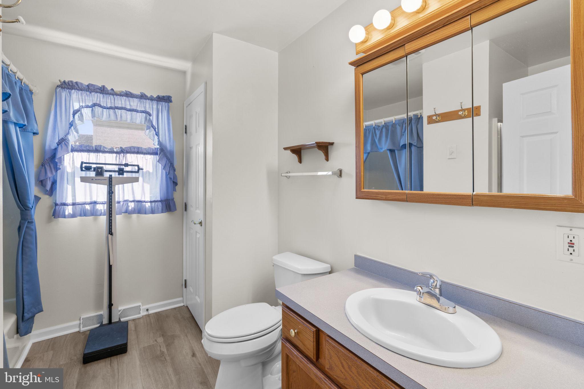 OAKLEIGH BEACH - Residential