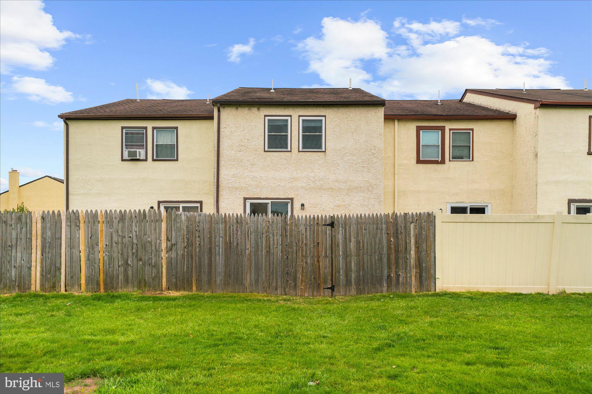 WALNUT RIDGE ESTS - Residential