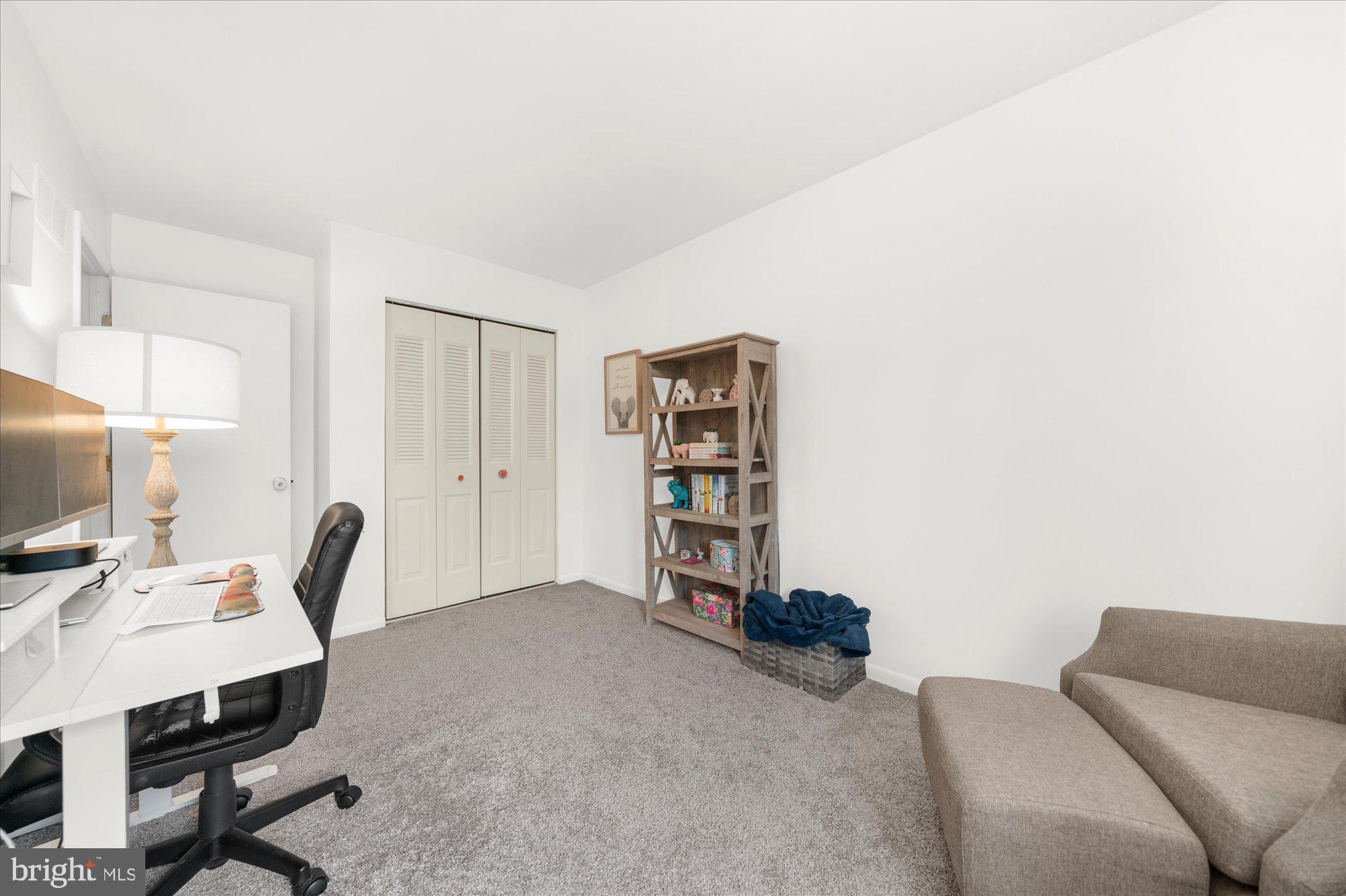 WALNUT RIDGE ESTS - Residential