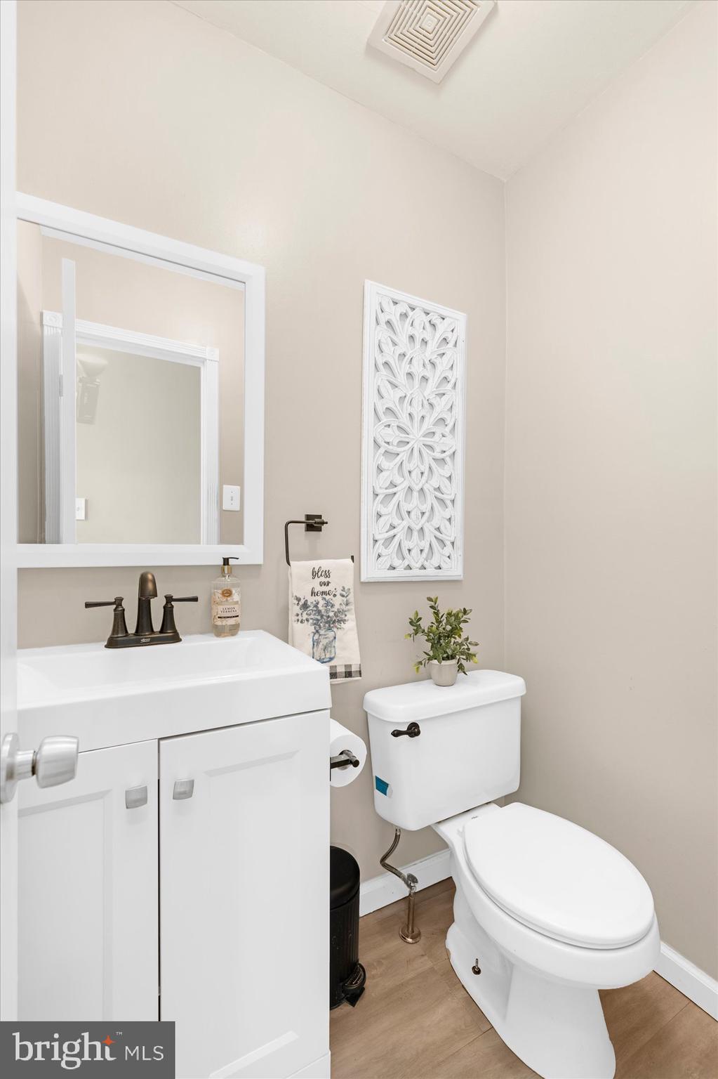 WALNUT RIDGE ESTS - Residential