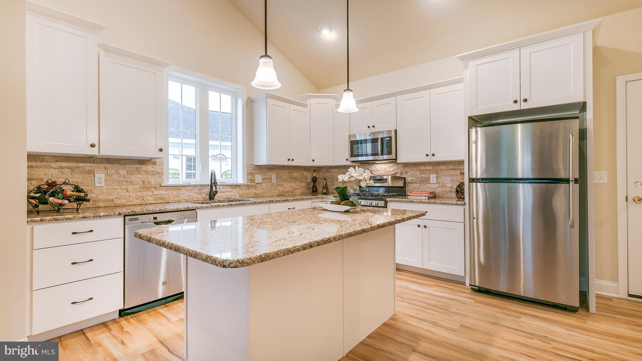 CROSSGATES - Residential