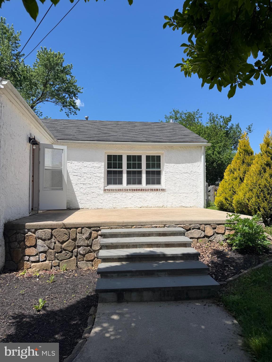 121 MACDADE ROAD
