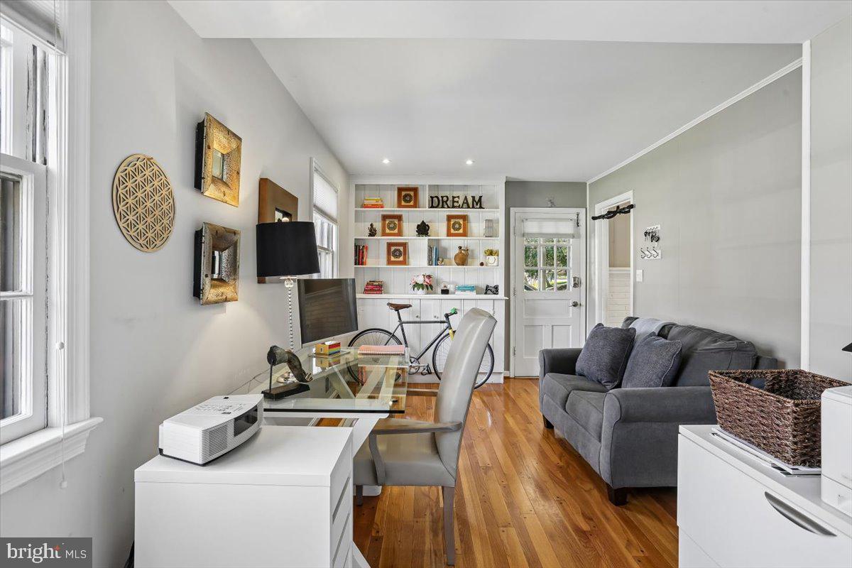 NORTH BETHESDA - Residential