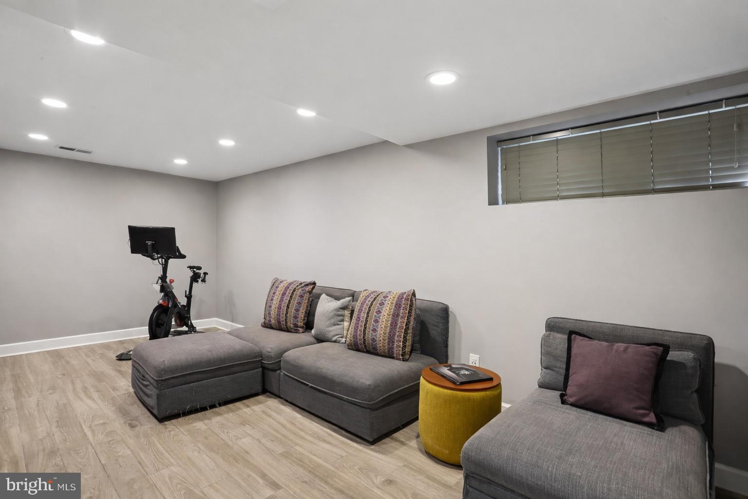 NORTH BETHESDA - Residential