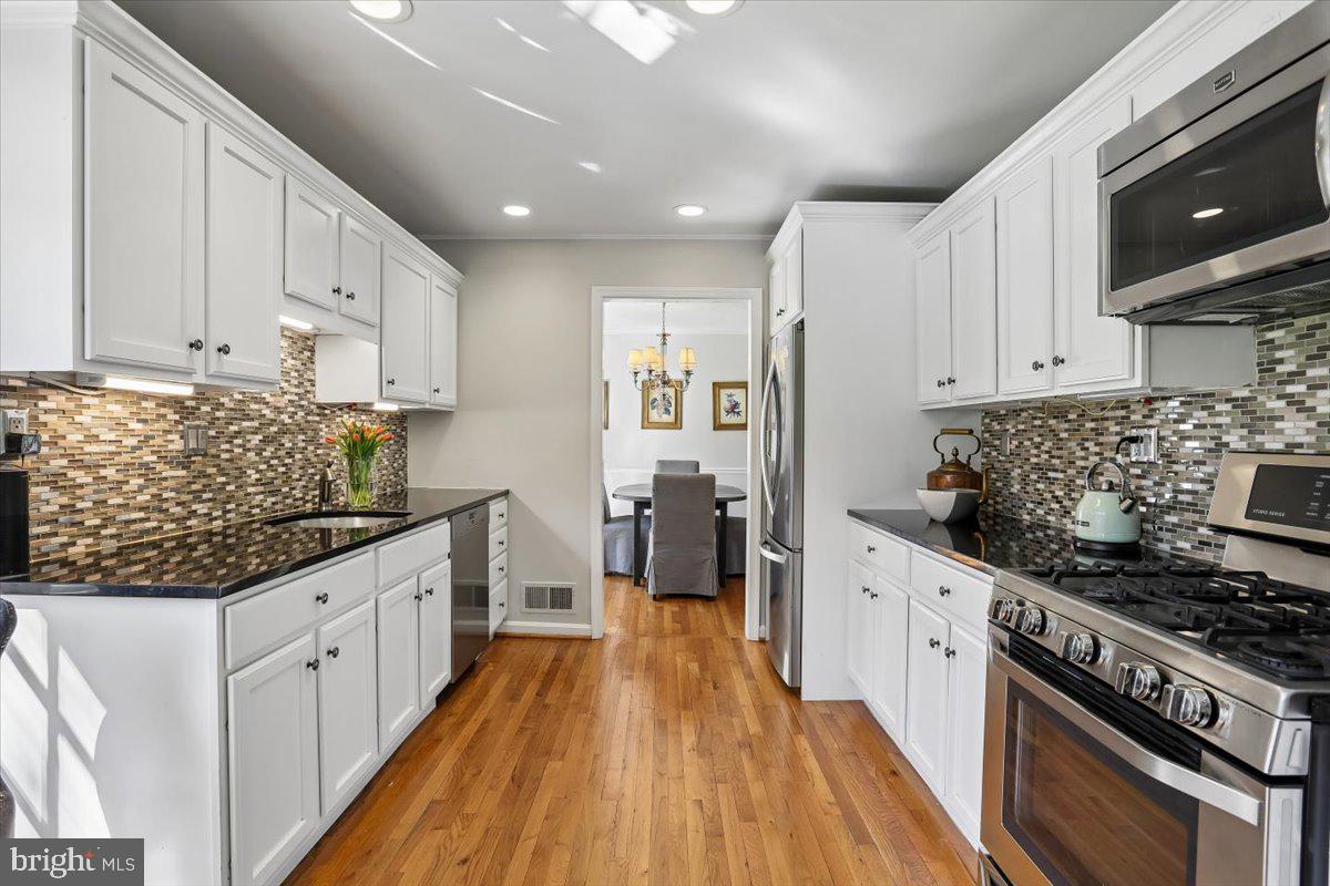 NORTH BETHESDA - Residential