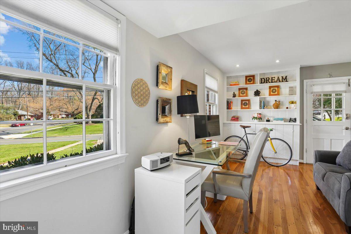 NORTH BETHESDA - Residential