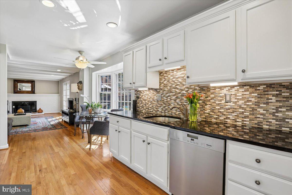 NORTH BETHESDA - Residential