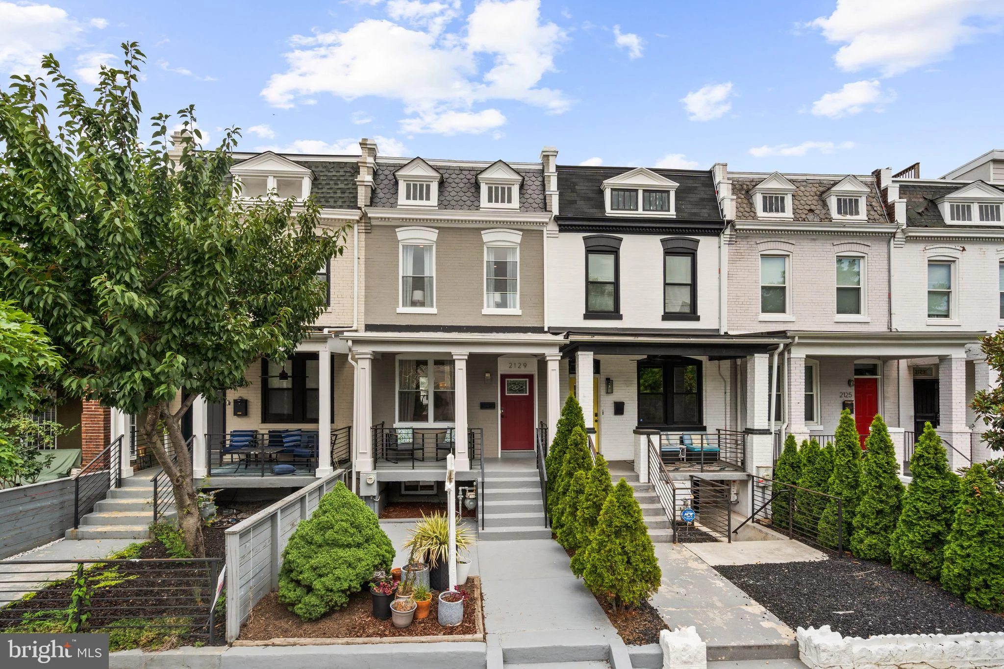 2129 4th Street NE