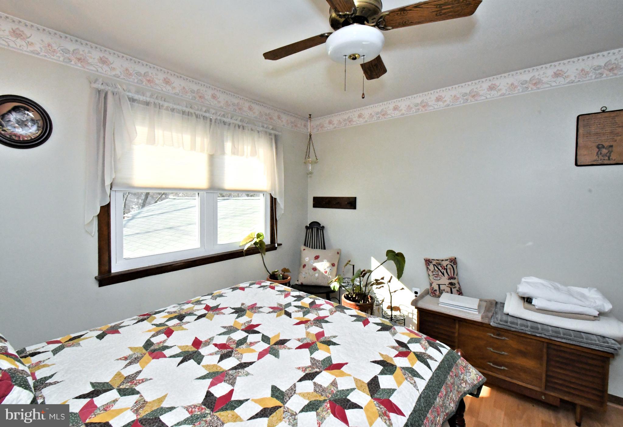 FEASTERVILLE HGTS - Residential