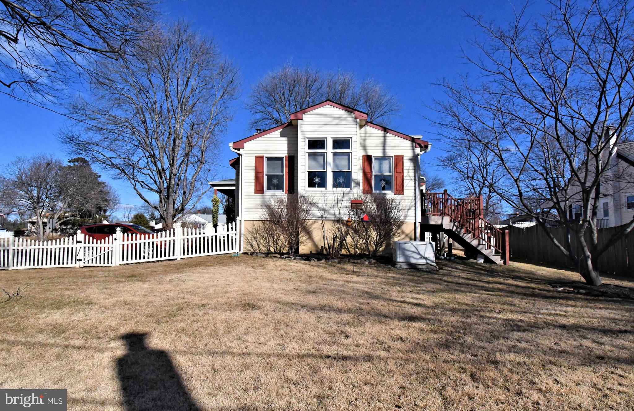 FEASTERVILLE HGTS - Residential