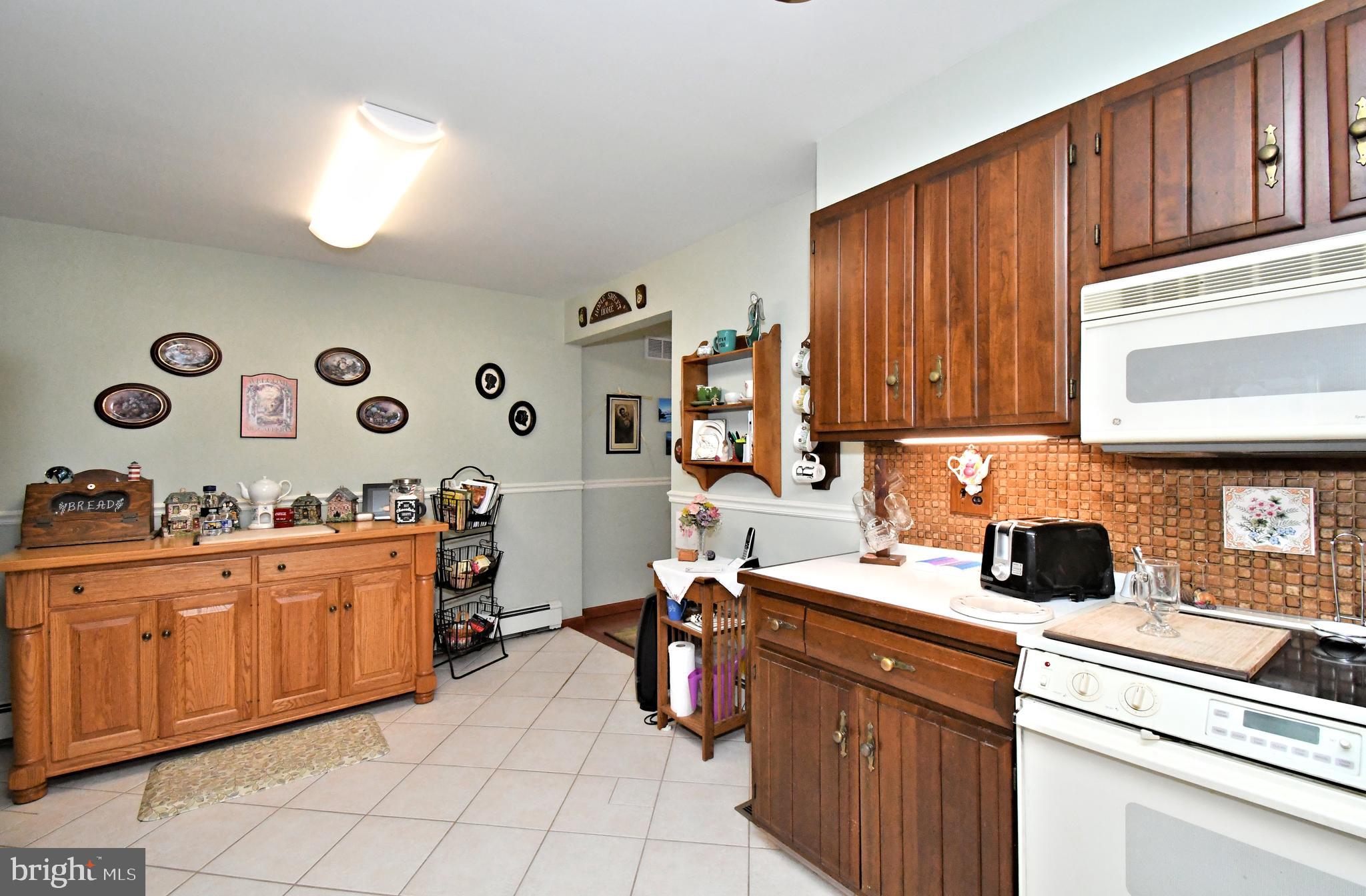 FEASTERVILLE HGTS - Residential