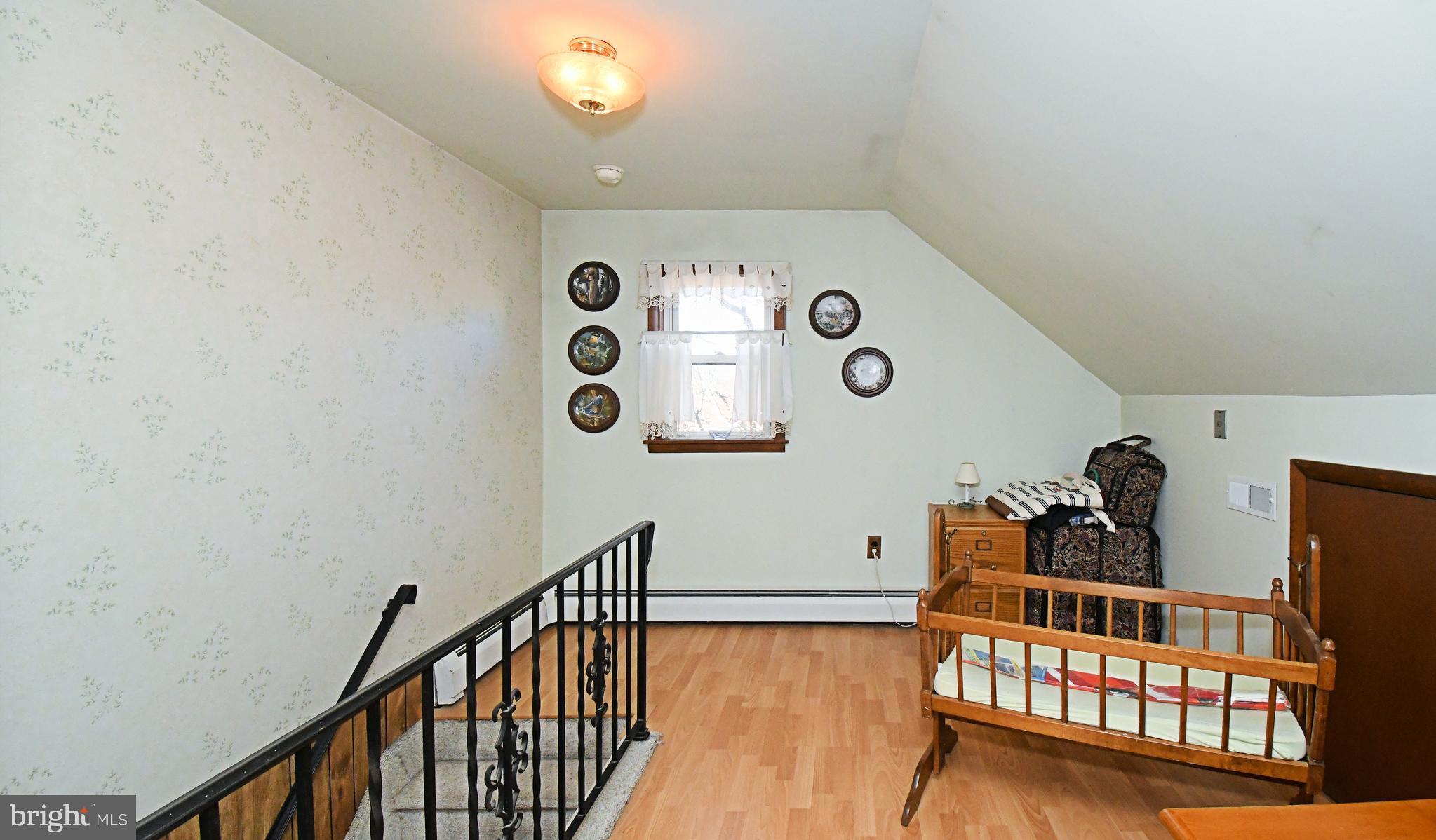 FEASTERVILLE HGTS - Residential