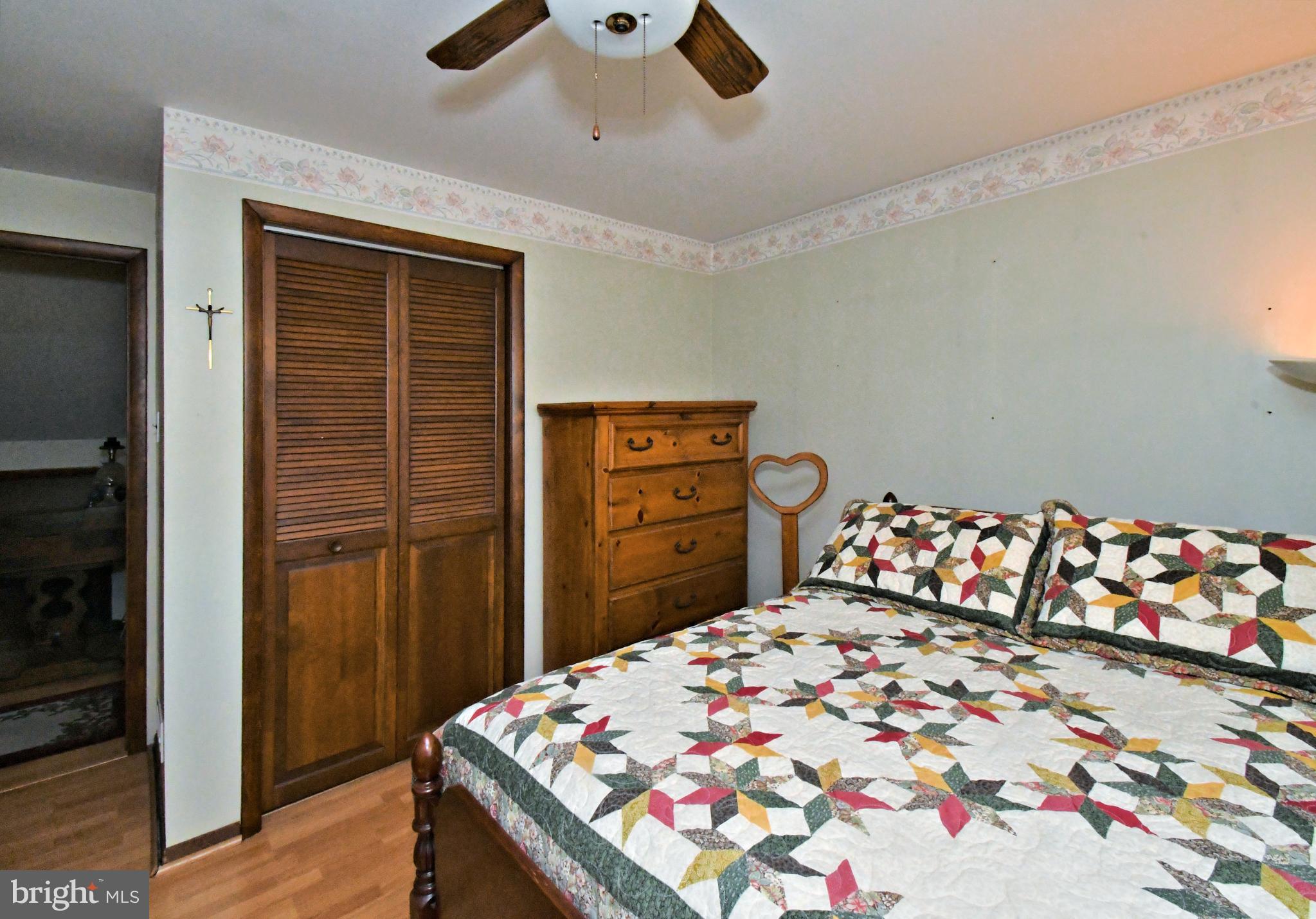 FEASTERVILLE HGTS - Residential