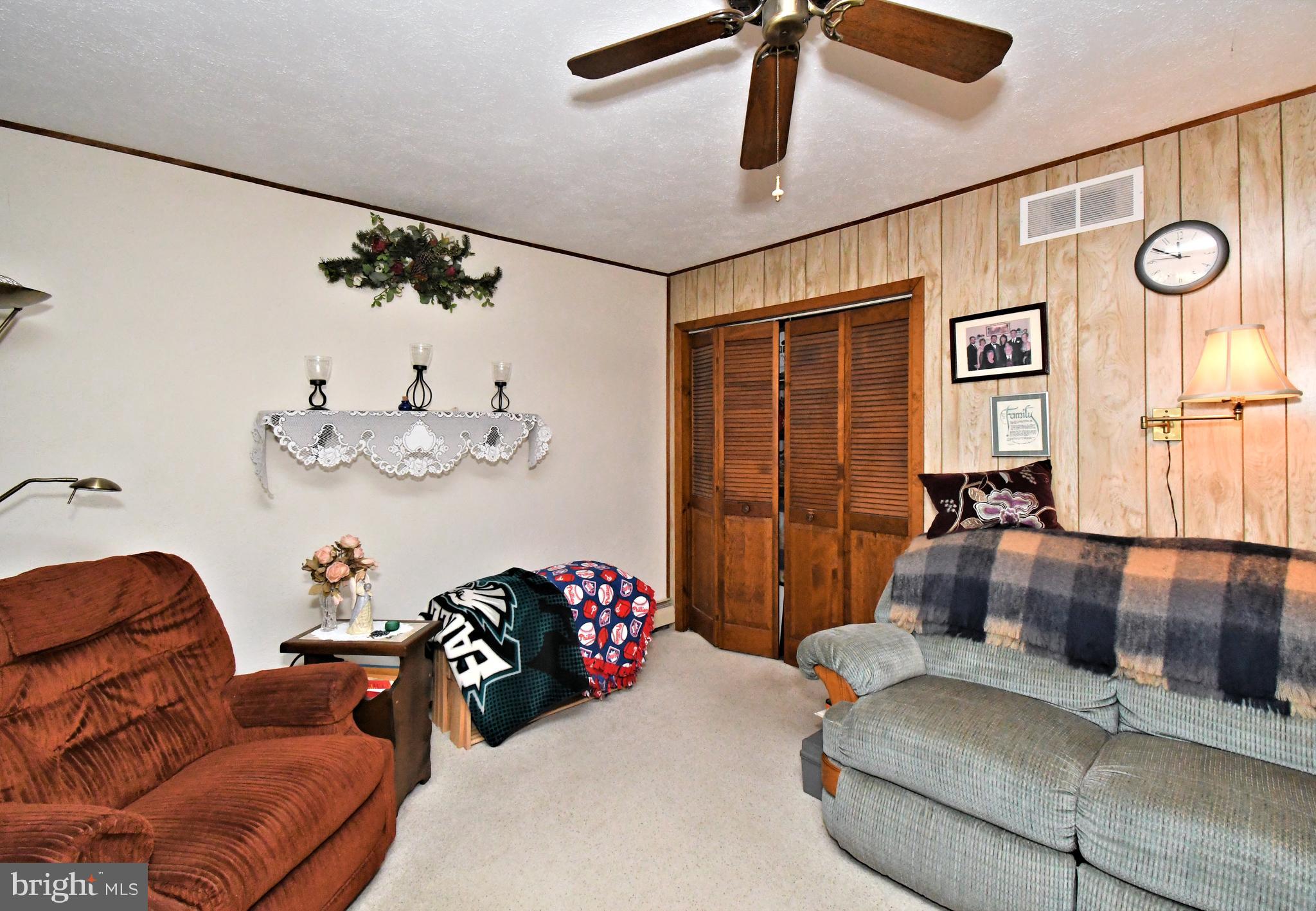 FEASTERVILLE HGTS - Residential