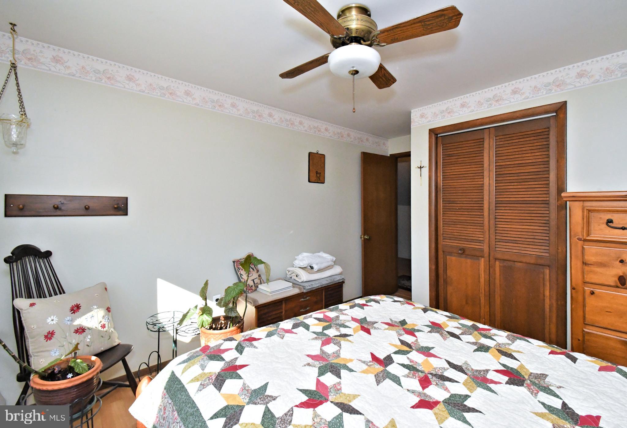 FEASTERVILLE HGTS - Residential