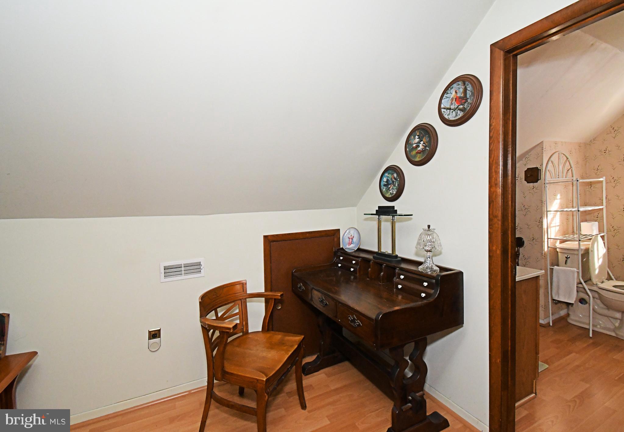 FEASTERVILLE HGTS - Residential