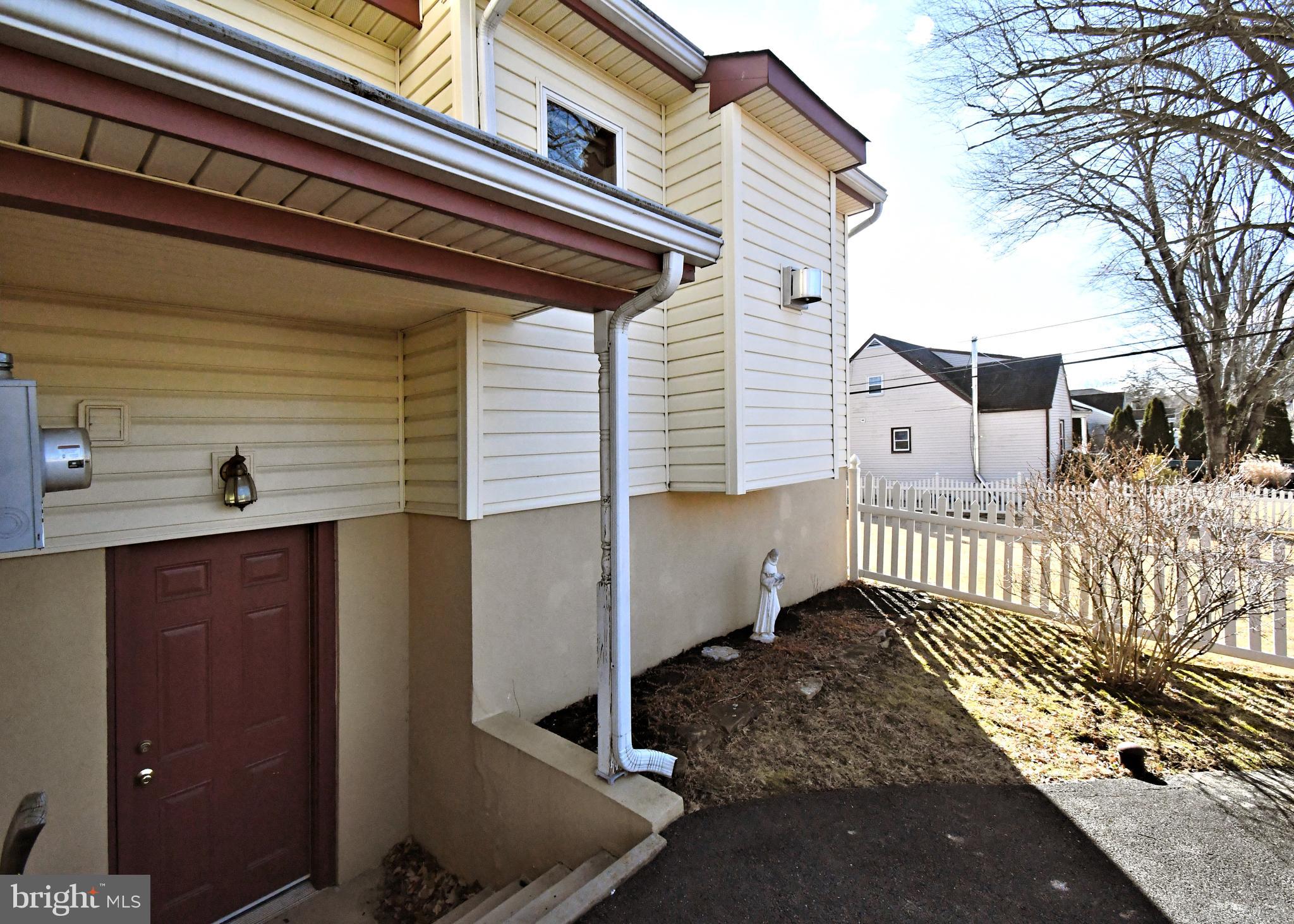 FEASTERVILLE HGTS - Residential