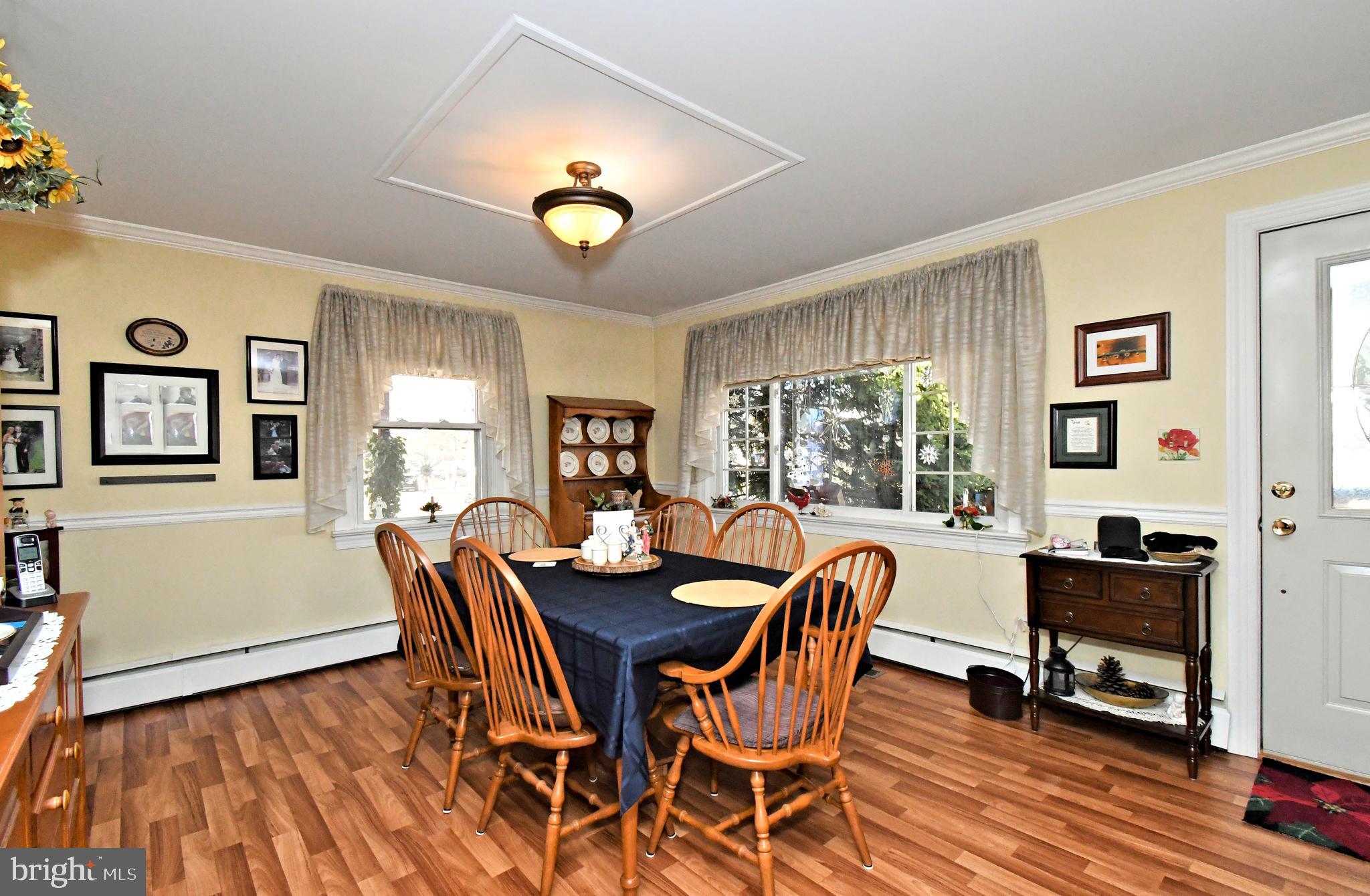 FEASTERVILLE HGTS - Residential