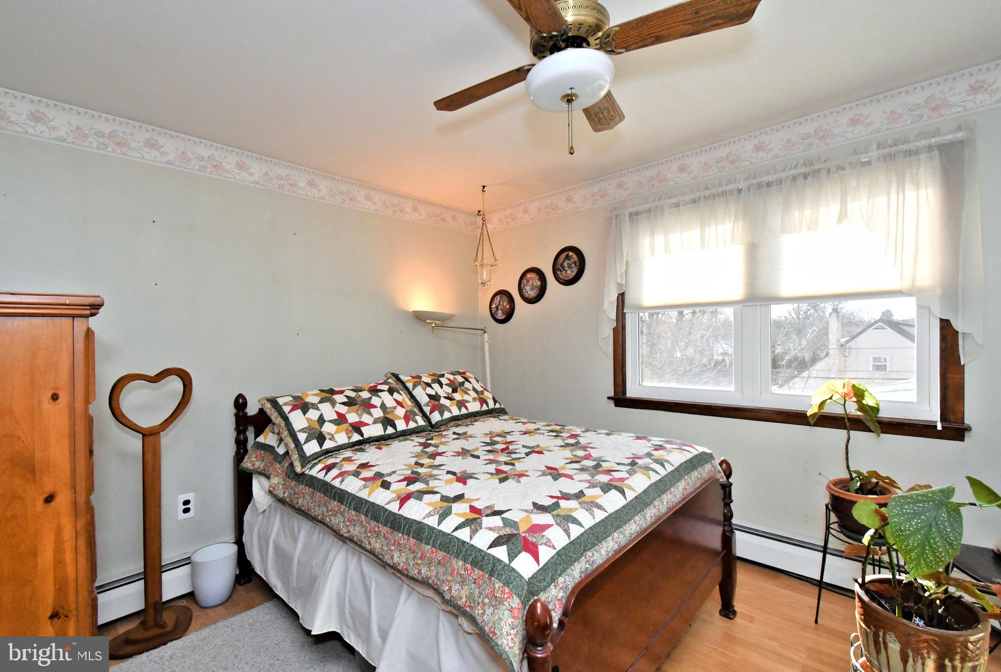 FEASTERVILLE HGTS - Residential