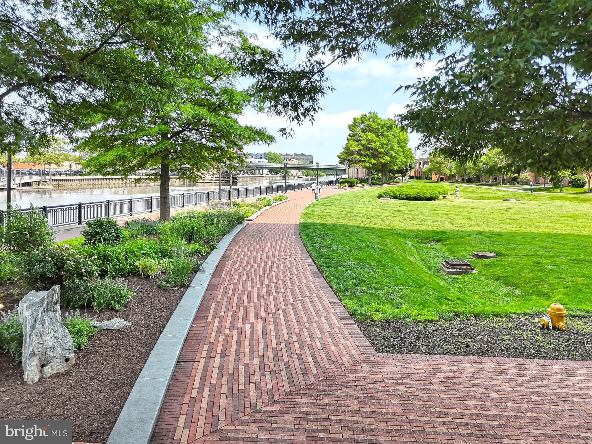 RIVER TOWER CHRIST L - Residential