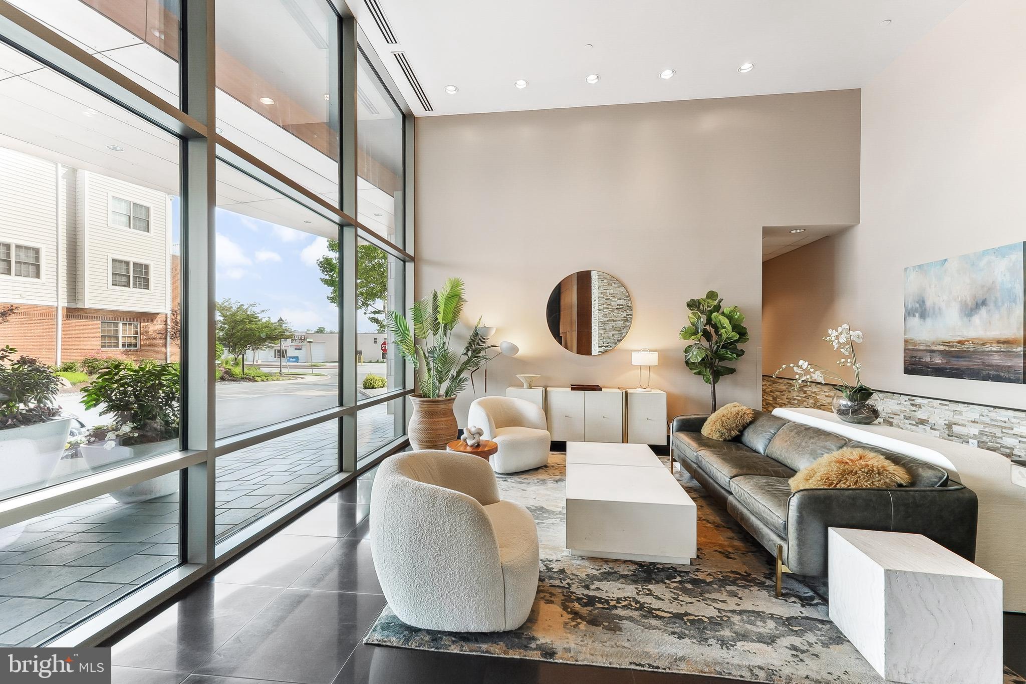 RIVER TOWER CHRIST L - Residential