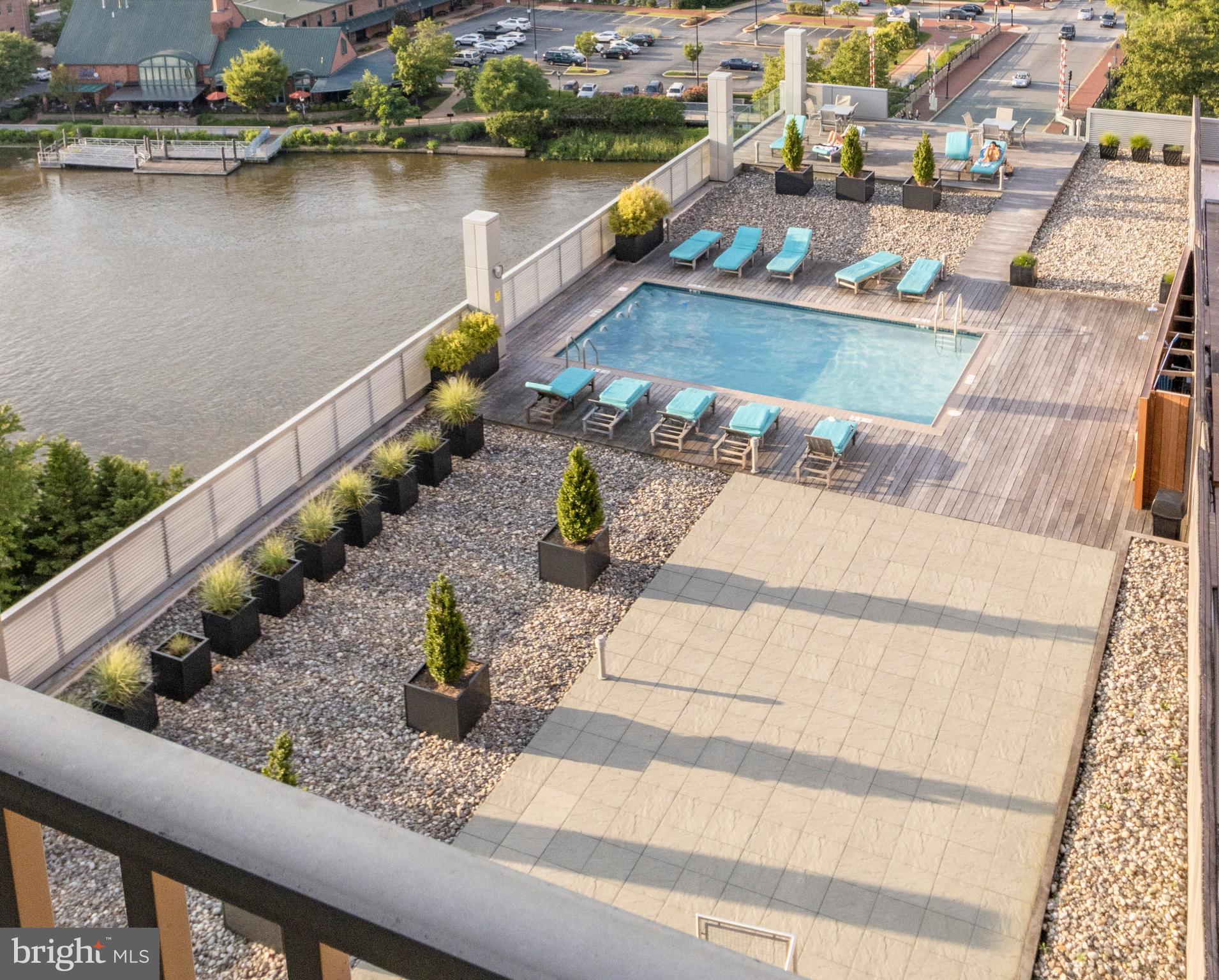 RIVER TOWER CHRIST L - Residential