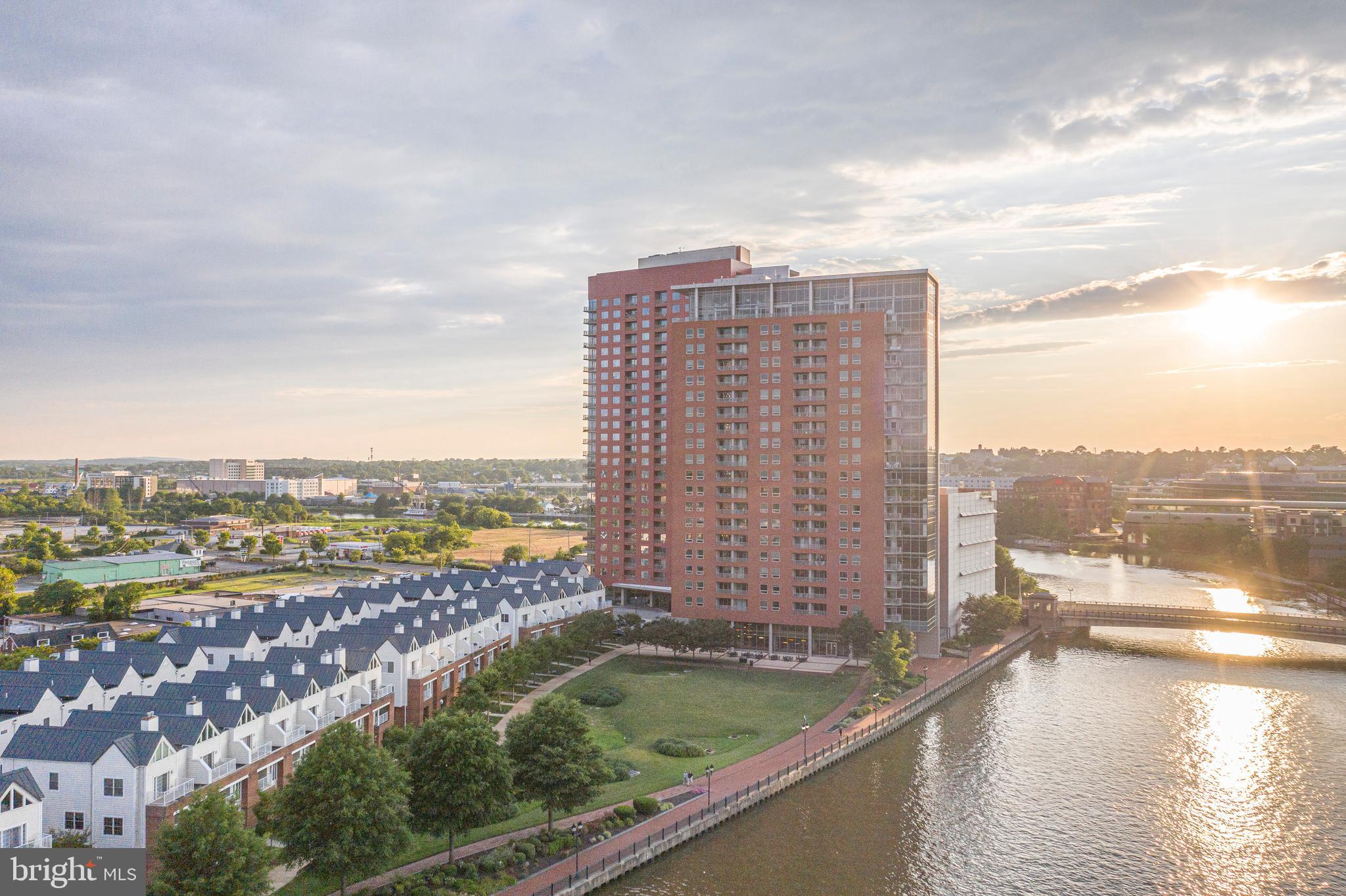 RIVER TOWER CHRIST L - Residential