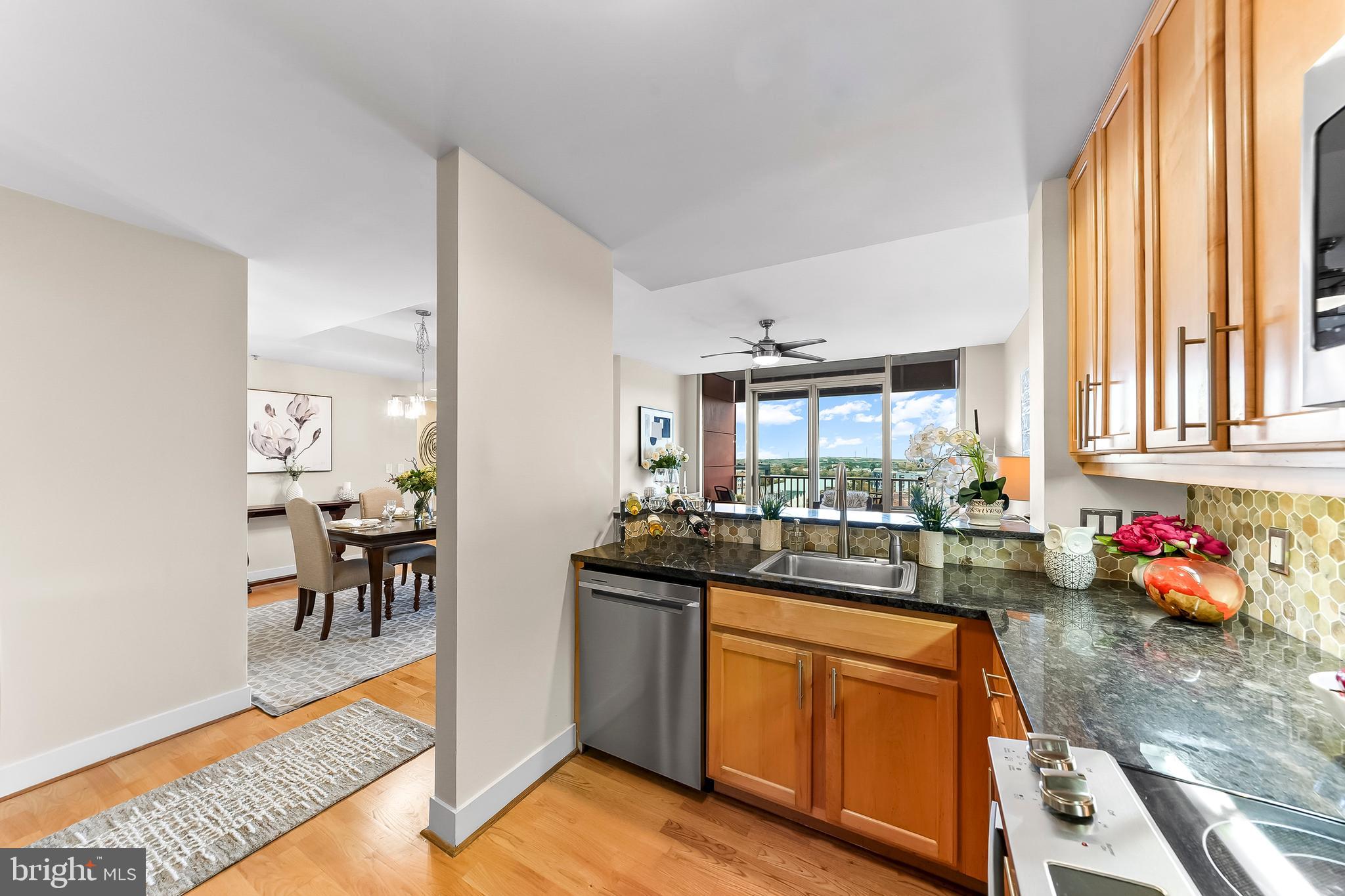 RIVER TOWER CHRIST L - Residential