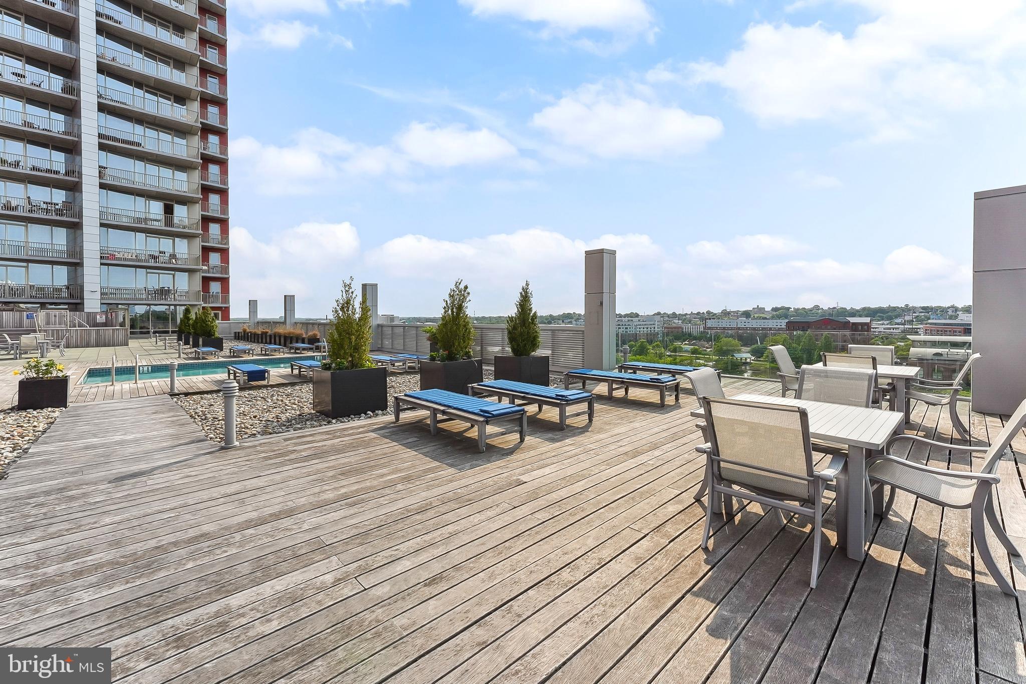 RIVER TOWER CHRIST L - Residential