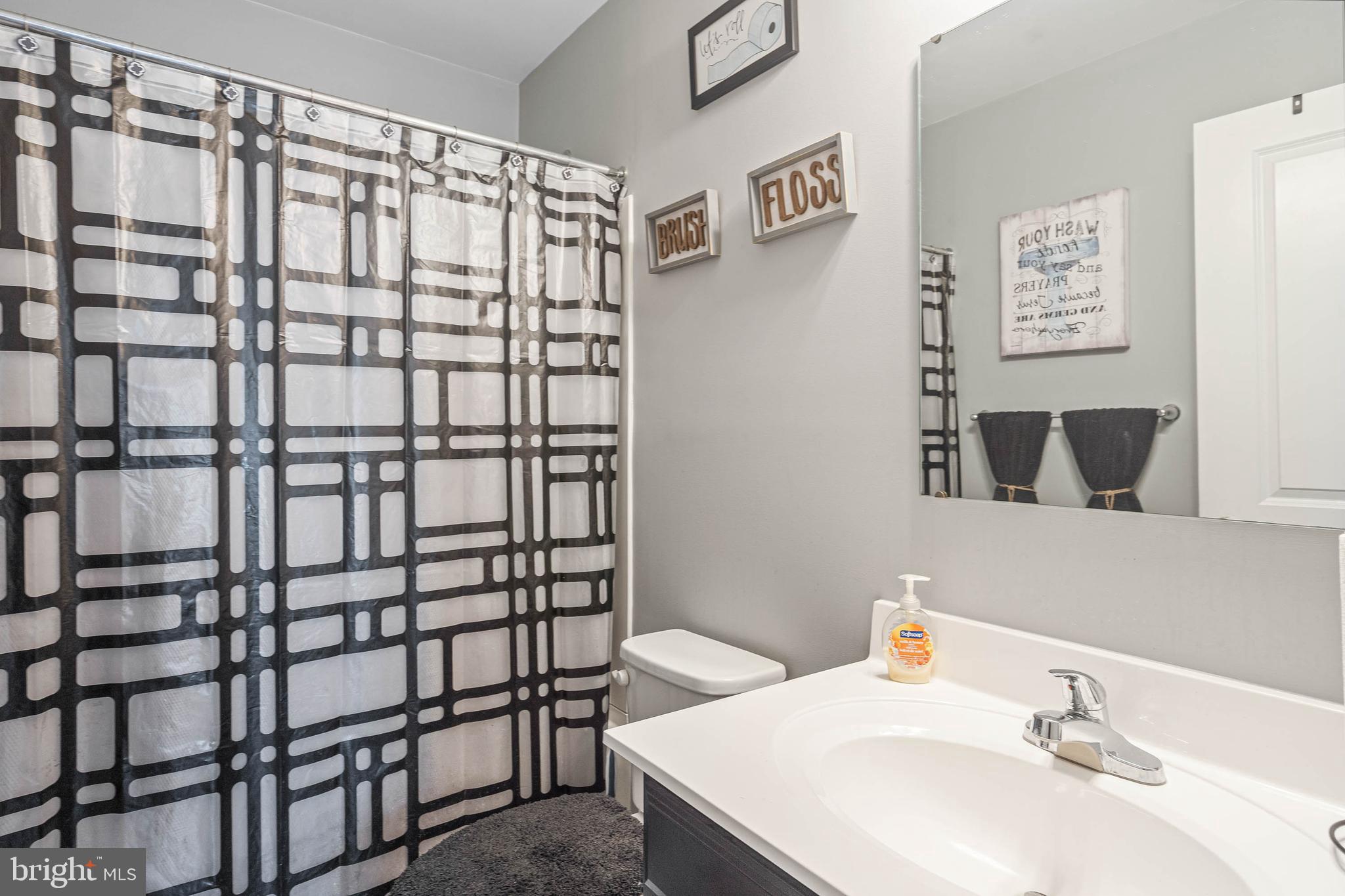 YORKSHIRE ESTATES - Residential