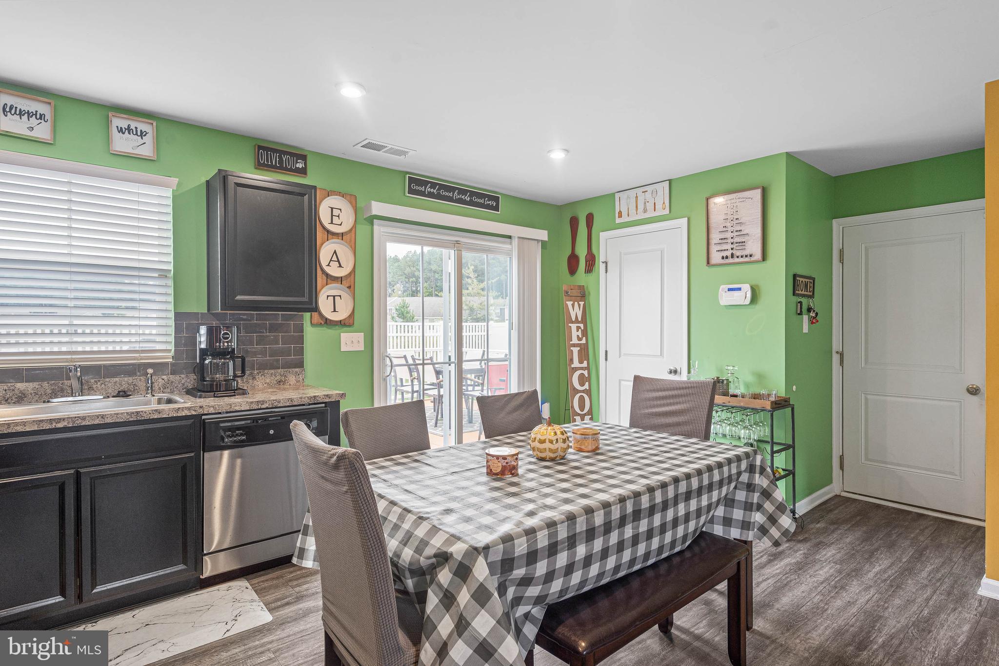 YORKSHIRE ESTATES - Residential