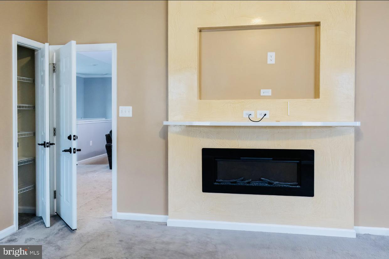 SURRATTS CROSSING - Residential