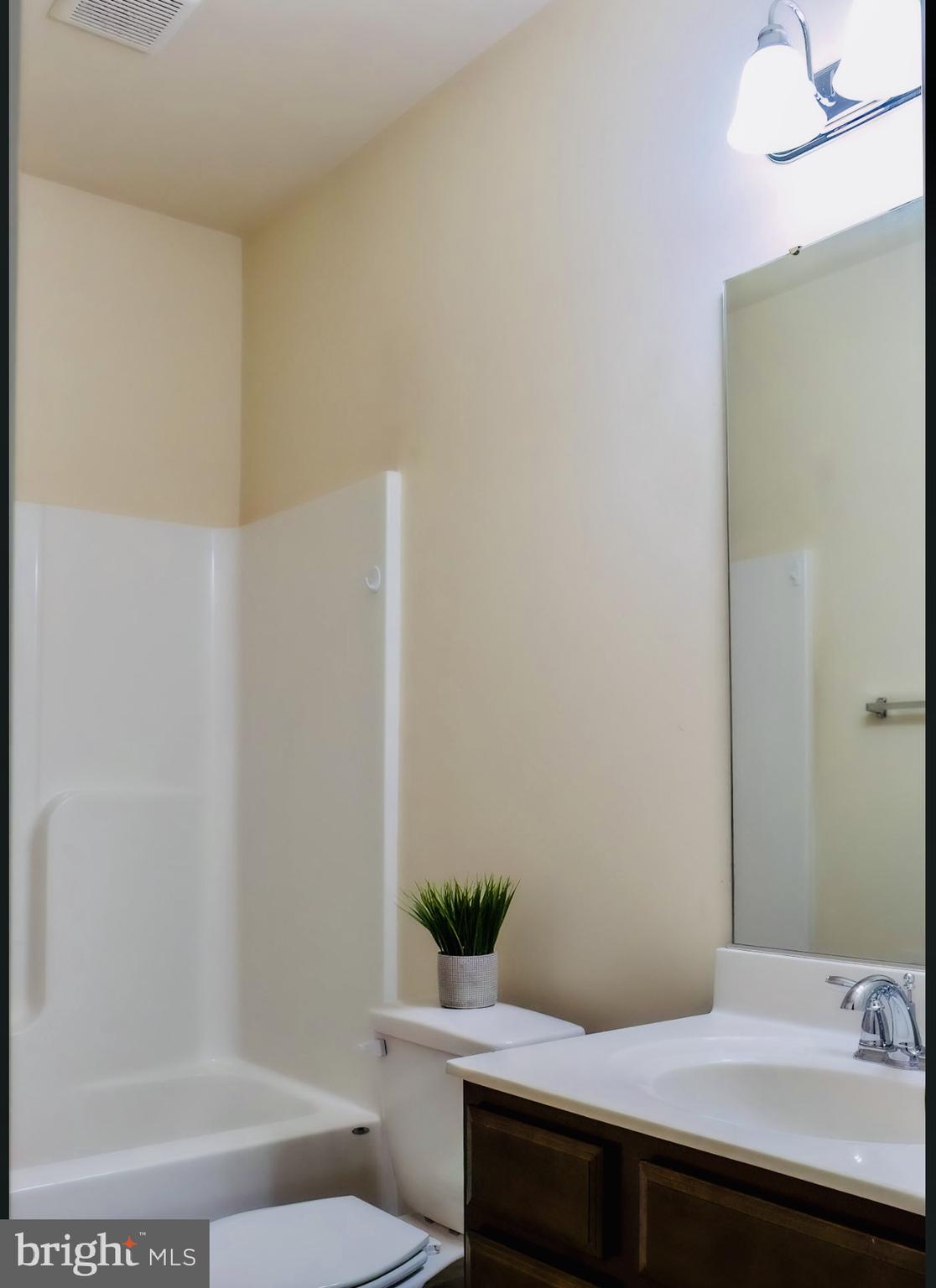 SURRATTS CROSSING - Residential