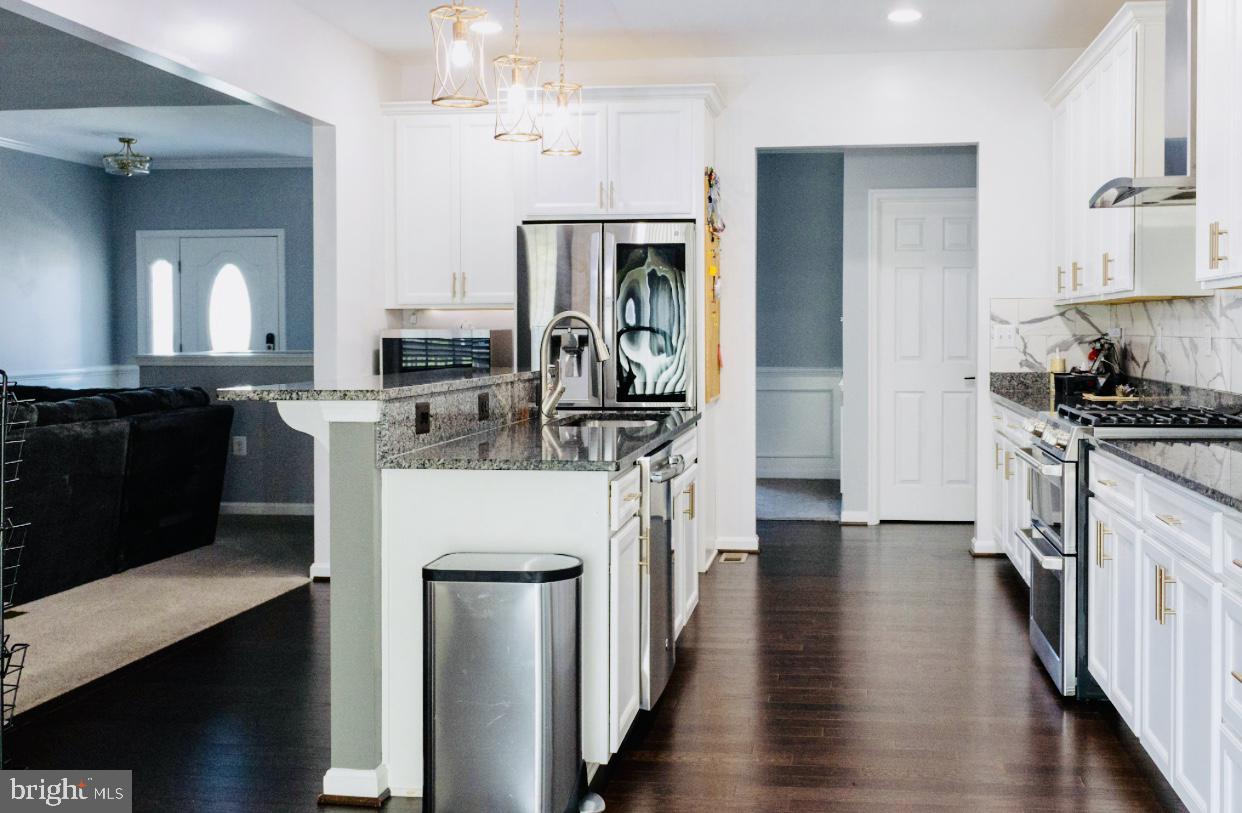 SURRATTS CROSSING - Residential