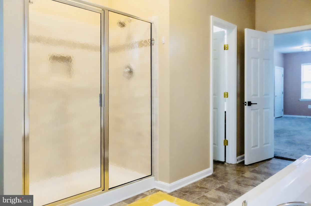 SURRATTS CROSSING - Residential