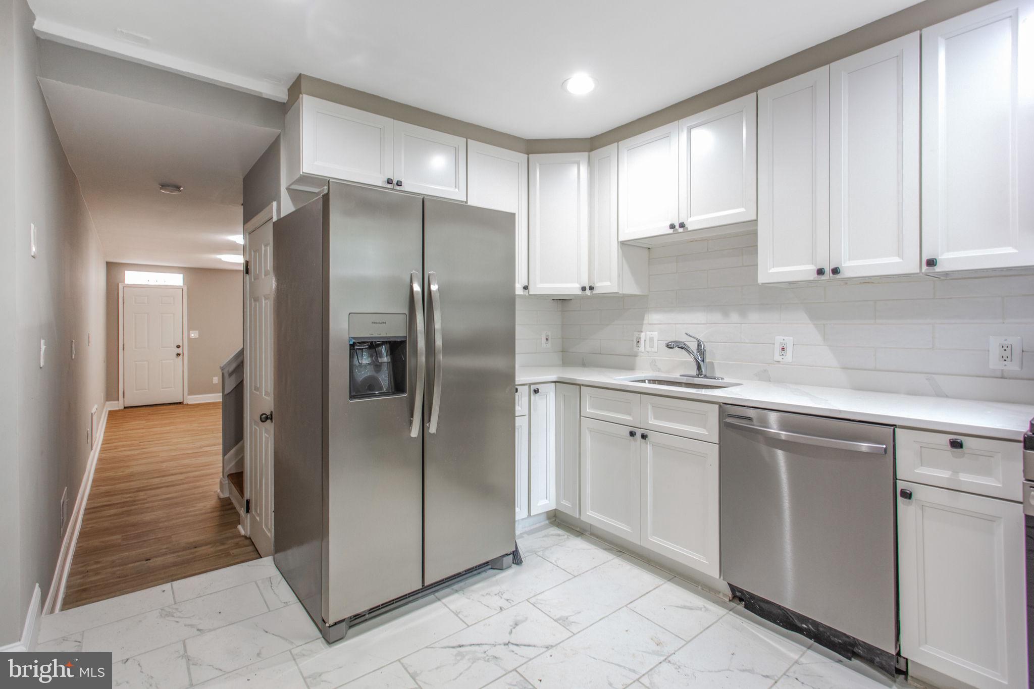 SANDTOWN-WINCHESTER - Residential