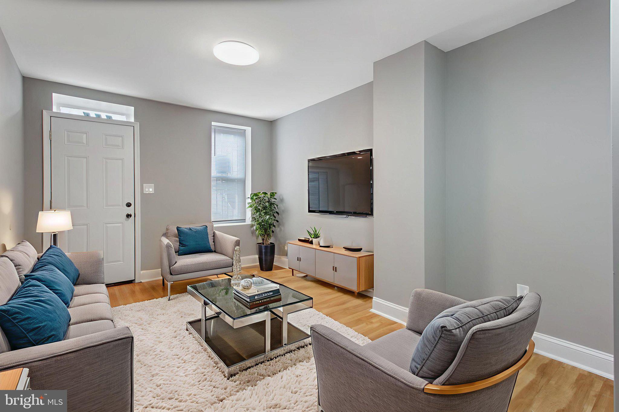 SANDTOWN-WINCHESTER - Residential