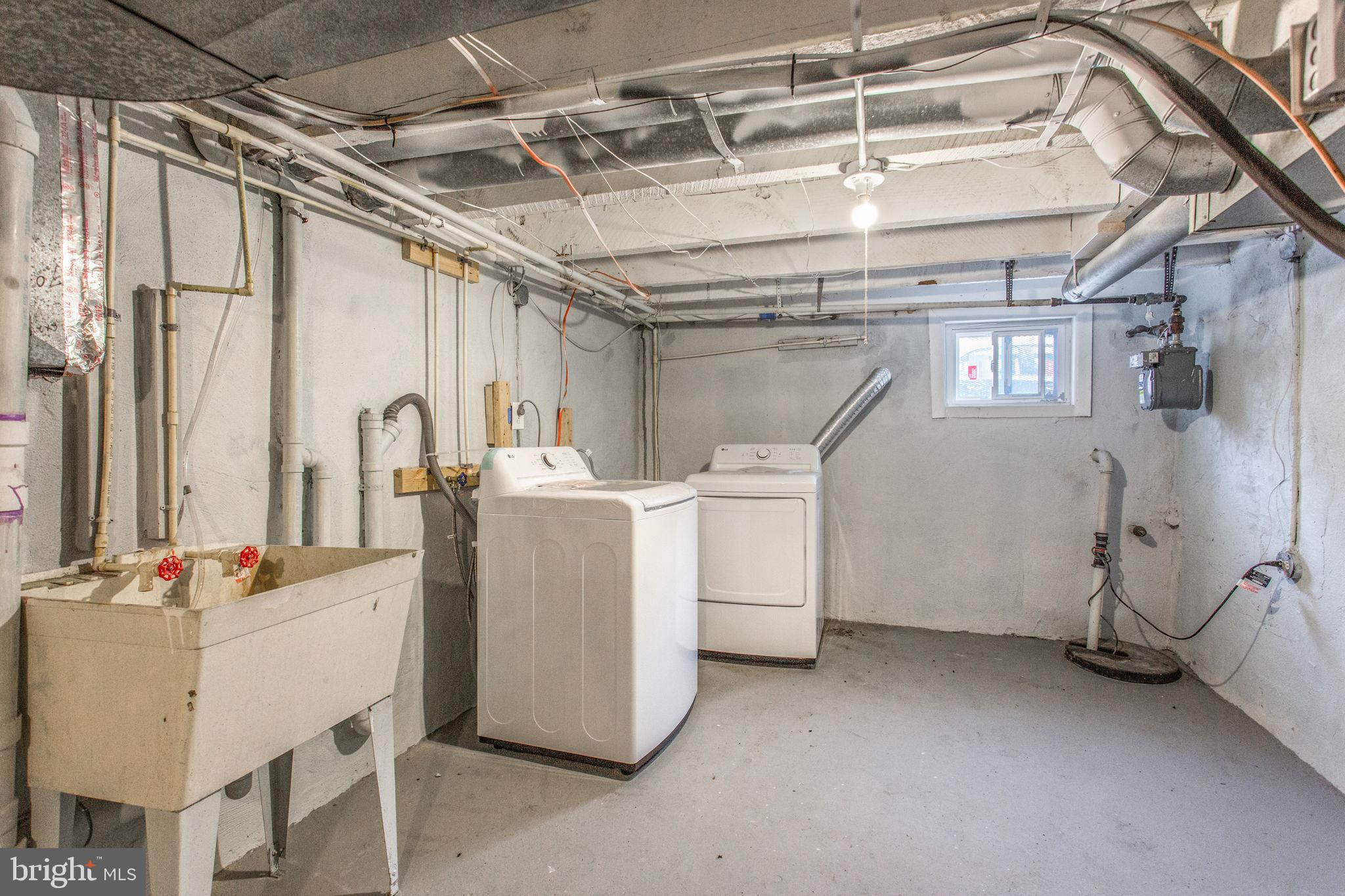 SANDTOWN-WINCHESTER - Residential