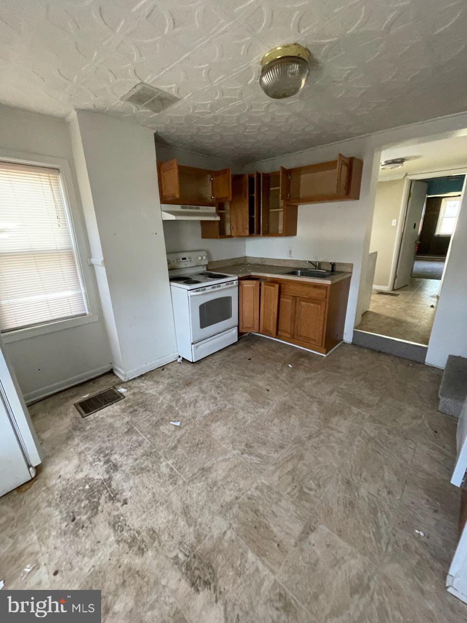 WILLIAMSPORT - Residential