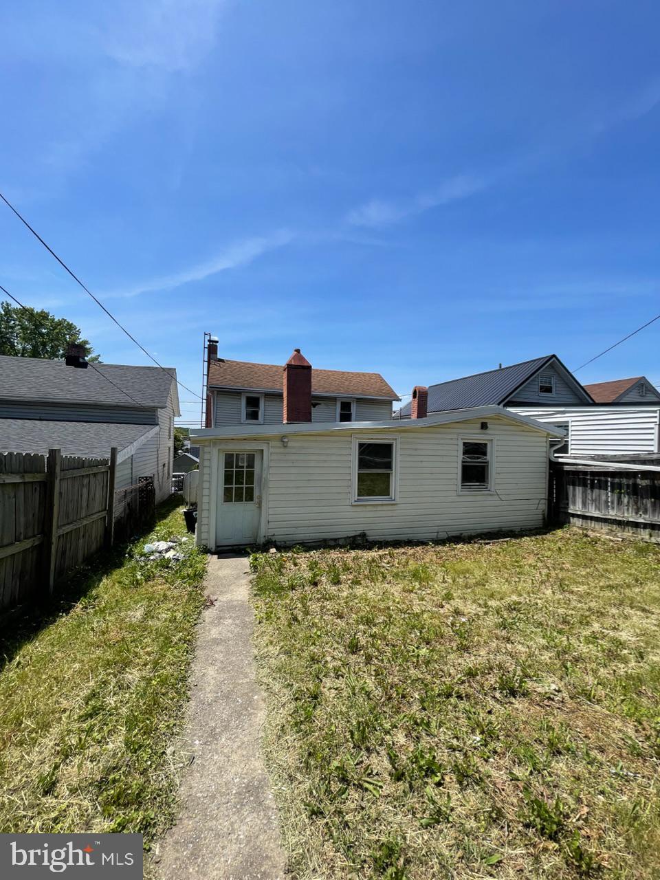 WILLIAMSPORT - Residential