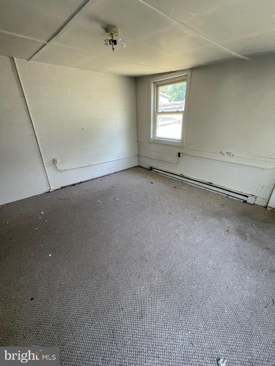 WILLIAMSPORT - Residential