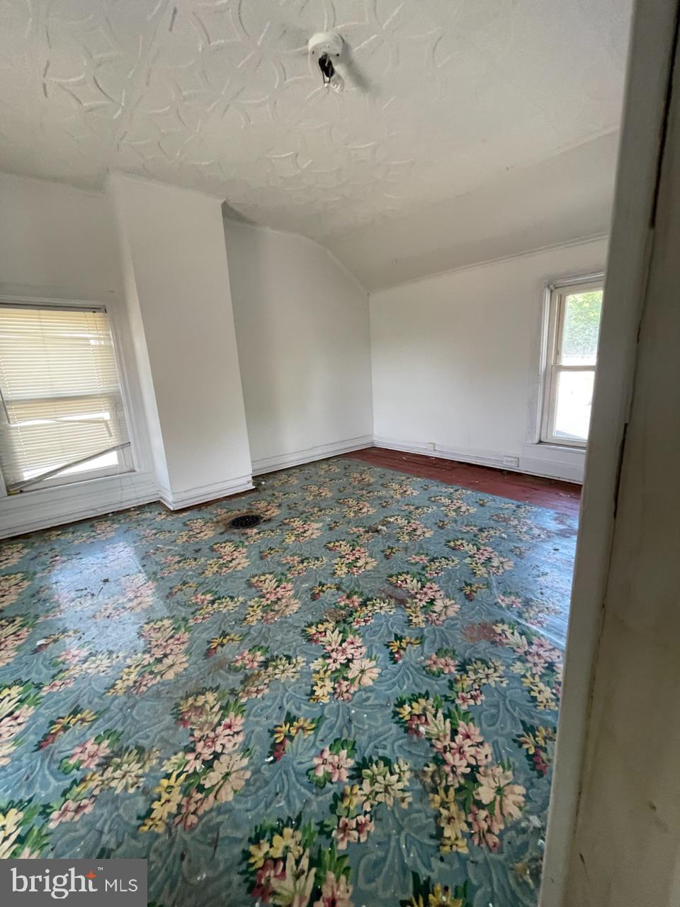 WILLIAMSPORT - Residential