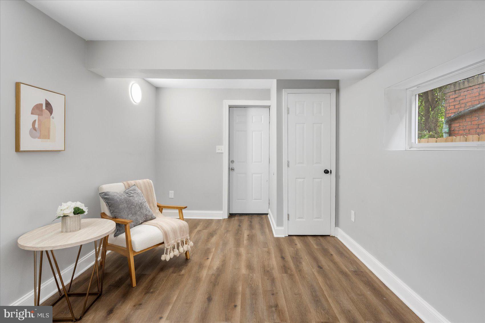 WINCHESTER - Residential