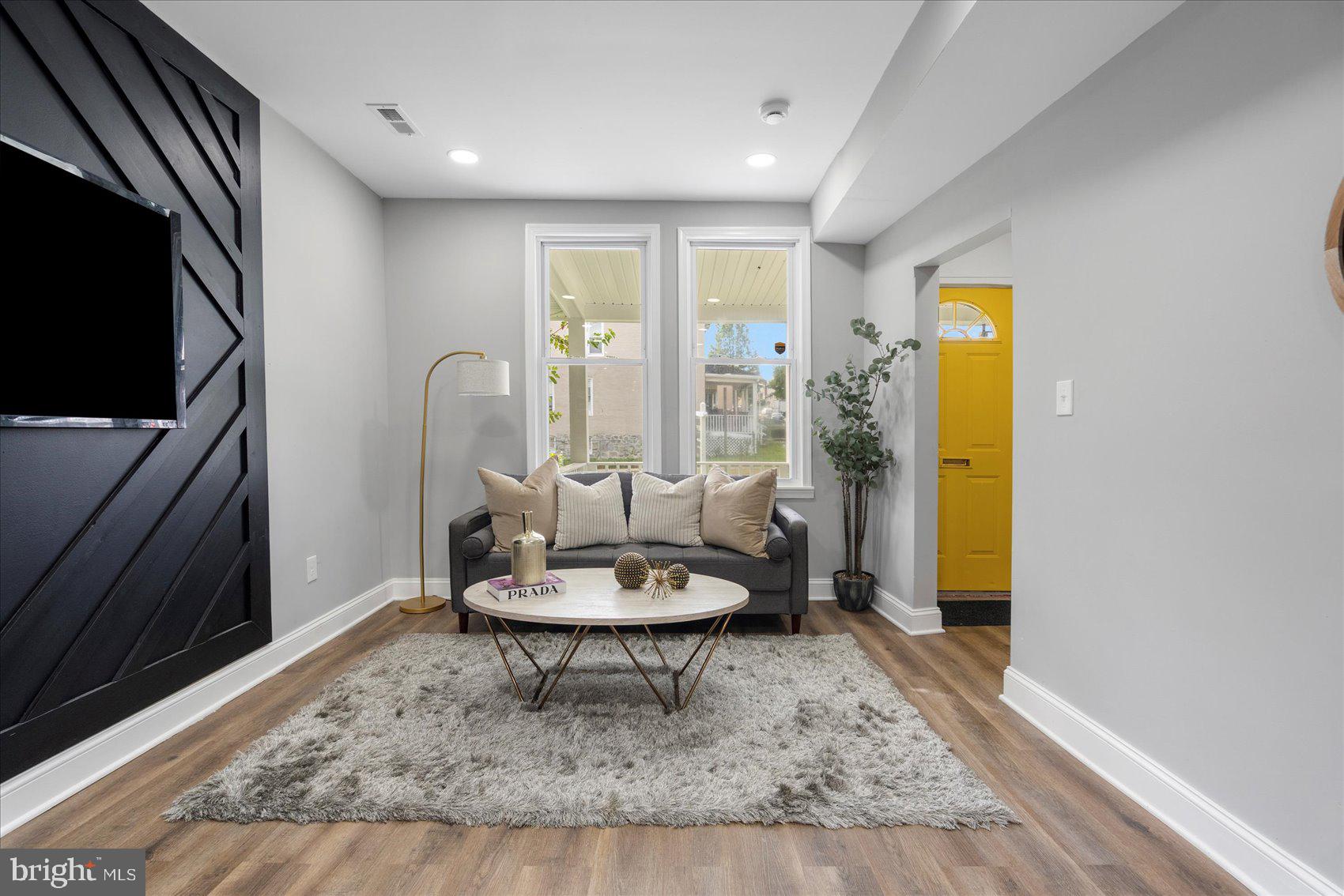 2754 ELLICOTT DRIVEWAY