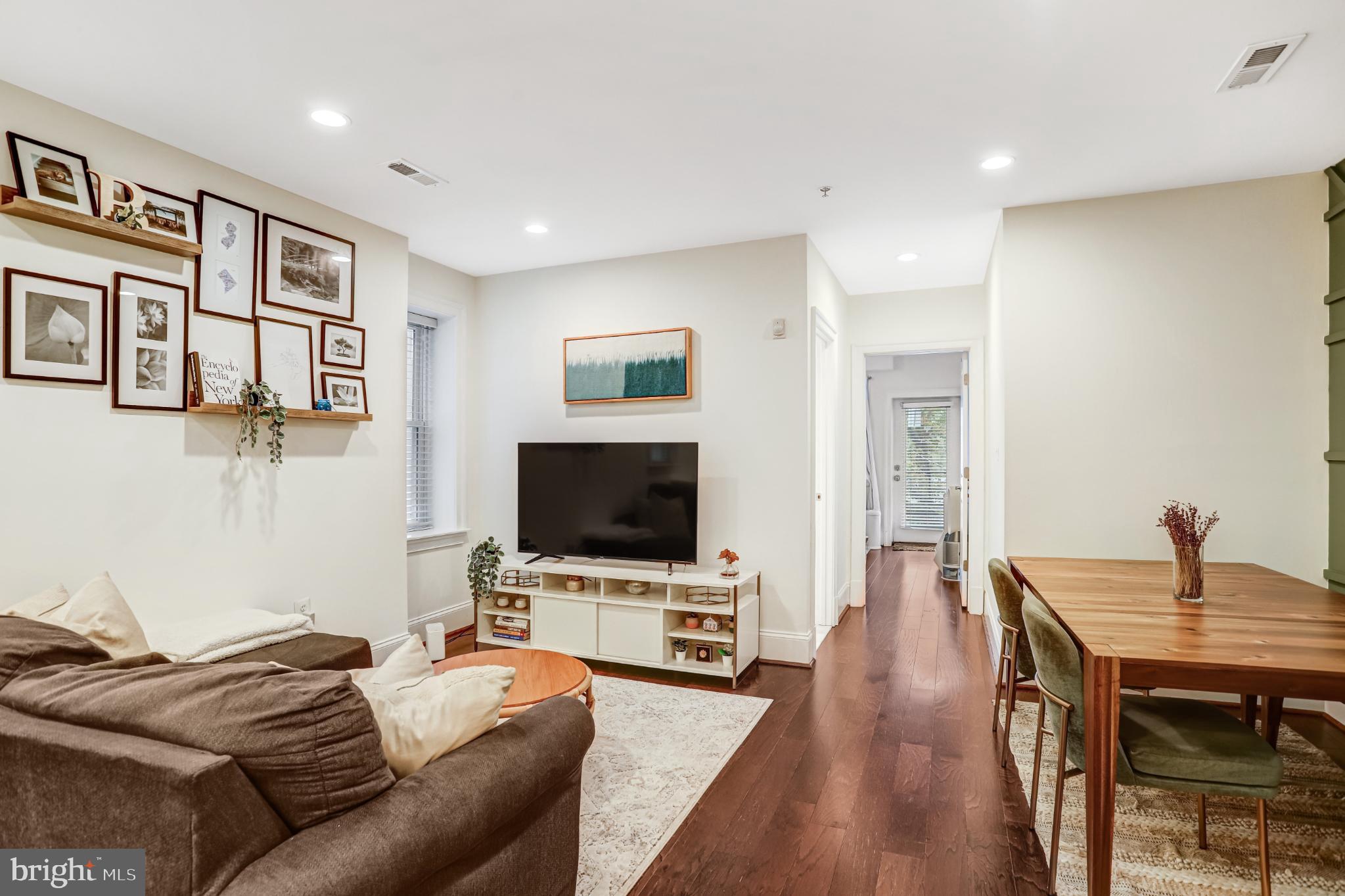 3937 DAVIS PLACE NW 1